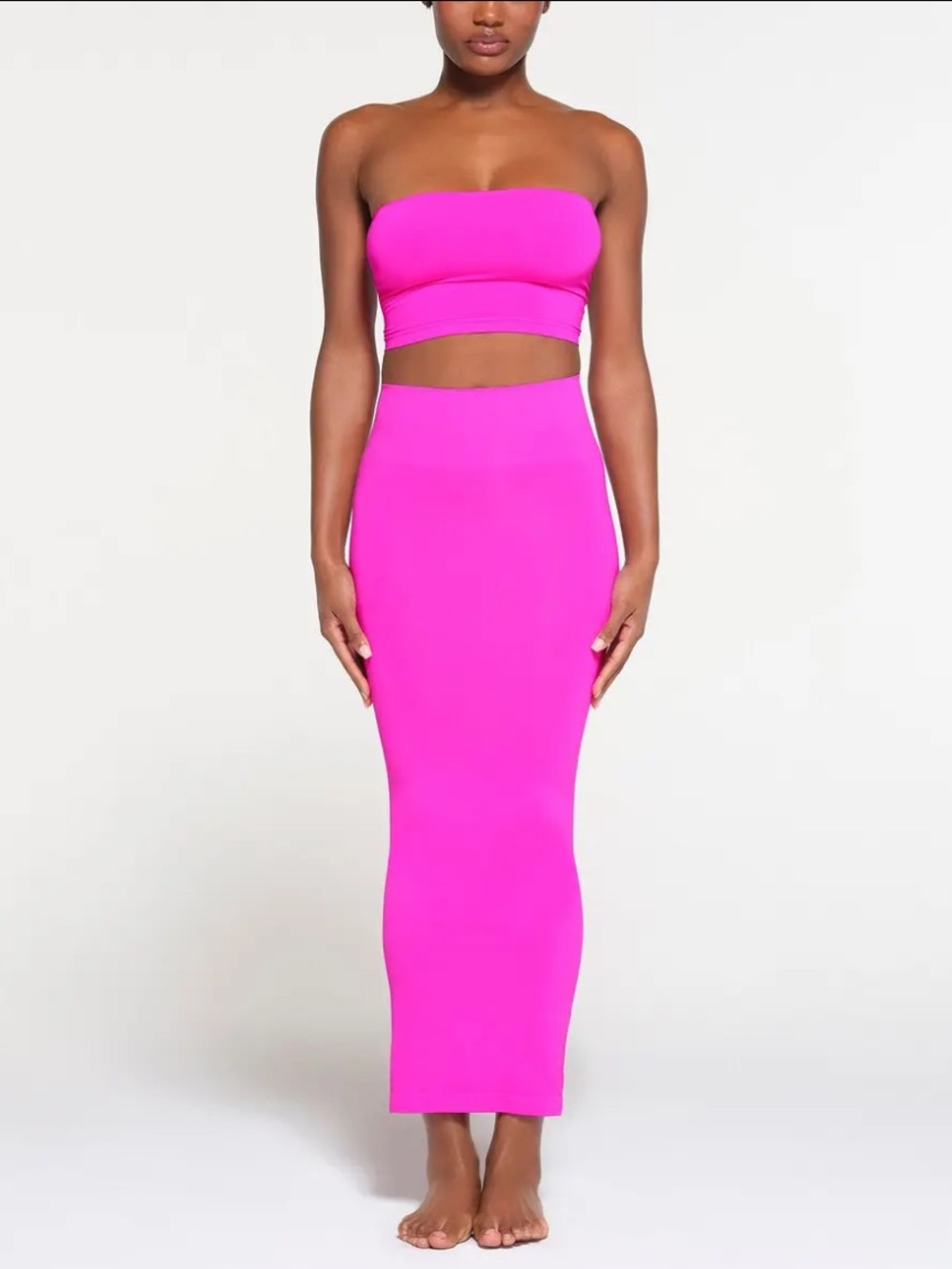 SKIMS Soft Smoothing Seamless Long Tube Skirt fuchsia hot pink size large